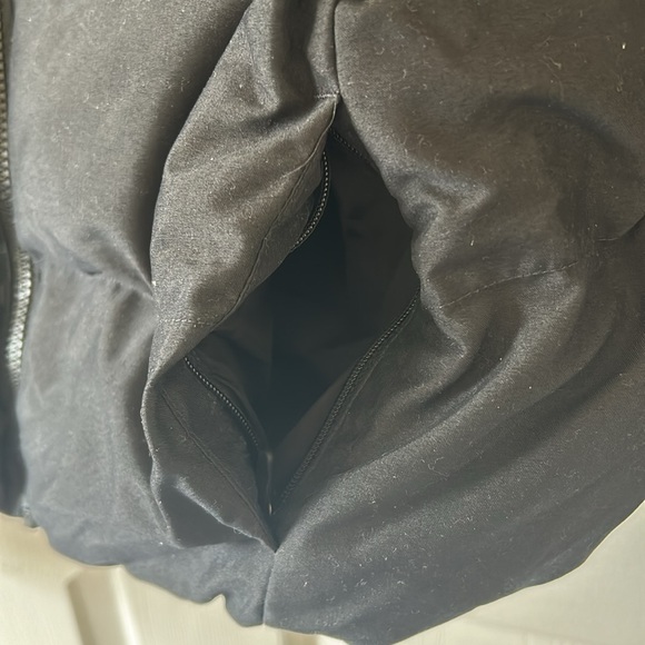 Gymshark puffer - Picture 3 of 4